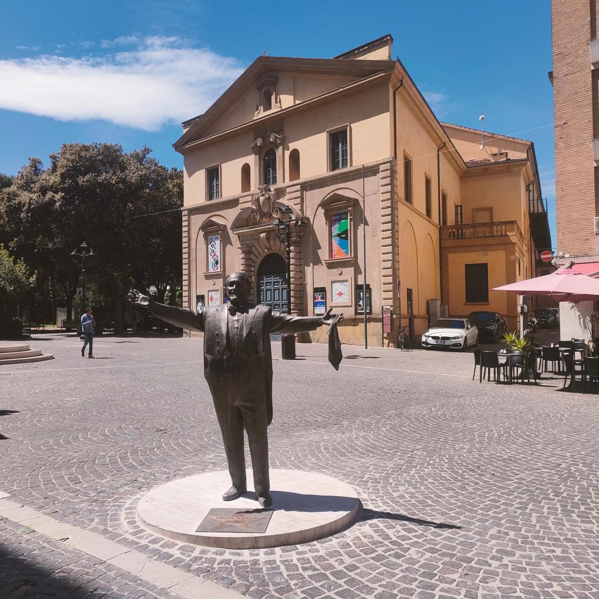 Il Nido Di Silvia A Due Passi Dal Teatro Rossini Apartment Pesaro Exterior photo